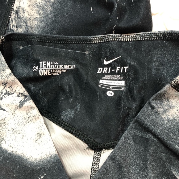 Nike Women’s Legend Dri-fit Capri Pants - Picture 6 of 13